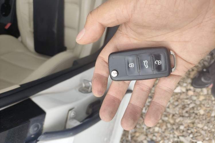 Used Volkswagen Sagitar 2012 1.4TSI Automatic Luxury Edition Vehicle Key