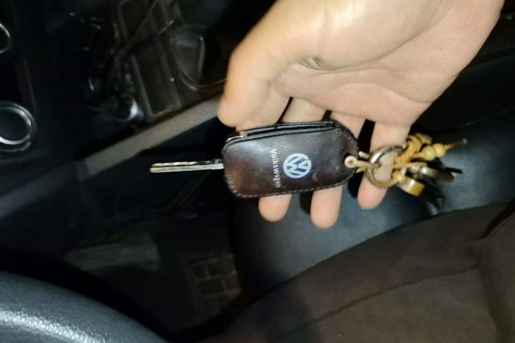 Used Volkswagen Sagitar 2012 1.6L Manual Comfort Model Vehicle Key