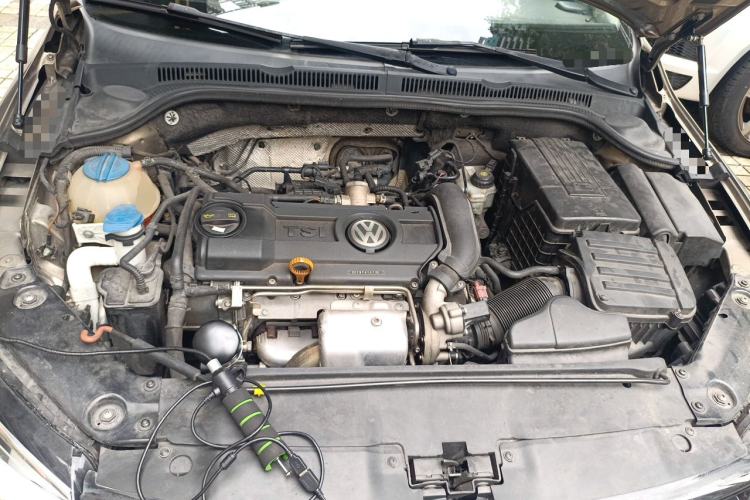 Used Volkswagen Sagitar 2012 1.4TSI Automatic Fashion Edition Engine Bay
