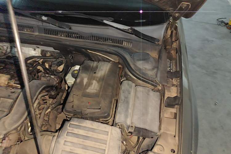 Used Volkswagen Sagitar 2012 1.4TSI Automatic Fashion Edition Engine Bay Left