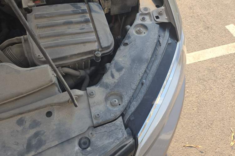 Used Volkswagen Sagitar 2012 1.4TSI Manual Fashion Edition Engine Bay Left