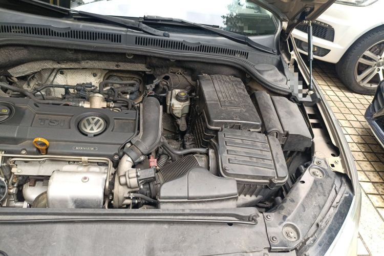 Used Volkswagen Sagitar 2012 1.4TSI Automatic Fashion Edition Engine Bay Left