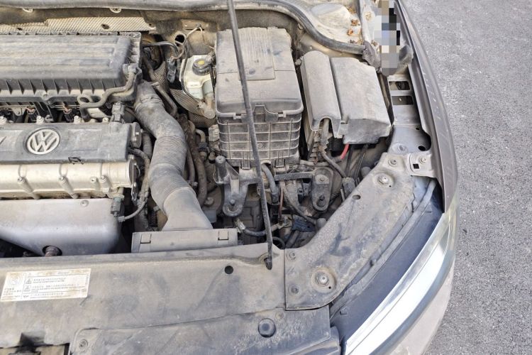 Used Volkswagen Sagitar 2012 1.6L Automatic Comfort Edition Engine Bay Left