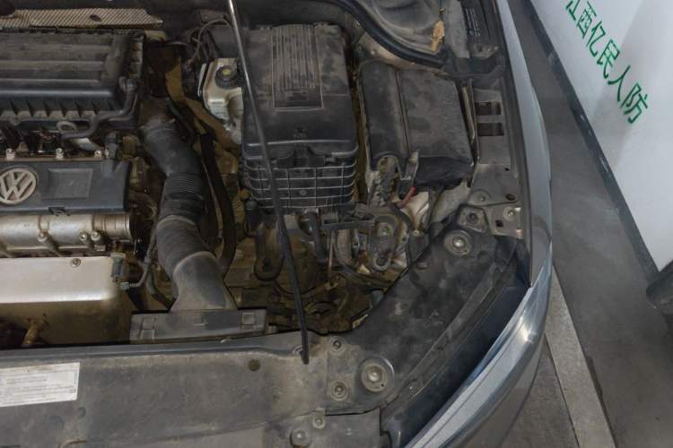 Used Volkswagen Sagitar 2012 1.6L Automatic Comfort Edition Engine Bay Left
