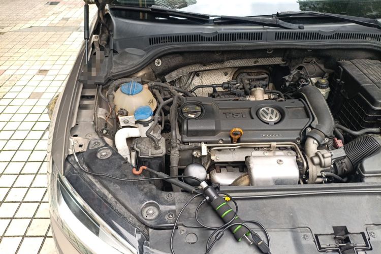Used Volkswagen Sagitar 2012 1.4TSI Automatic Fashion Edition Engine Bay Right