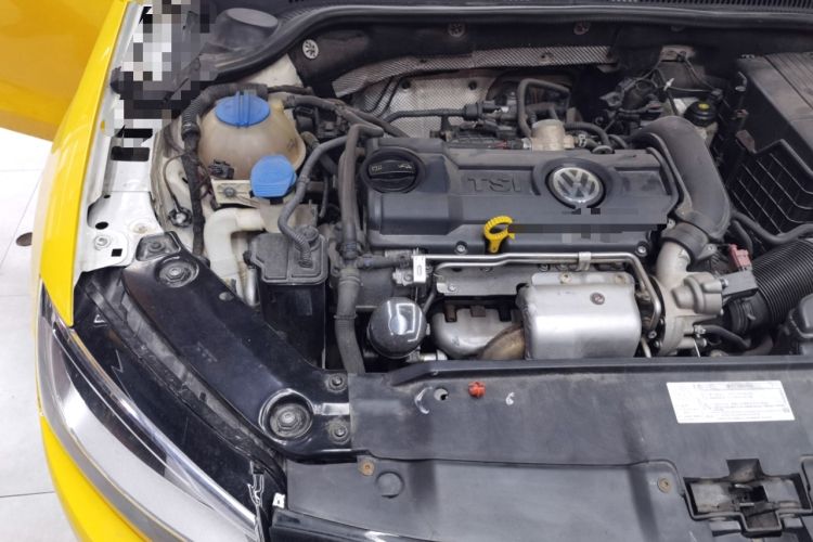 Used Volkswagen Sagitar 2012 1.4TSI Automatic Flagship Edition Engine Bay Right