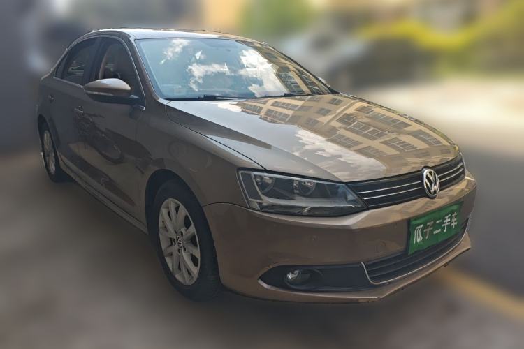 Used Volkswagen Sagitar 2012 1.4TSI Automatic Luxury Edition Front Right 45 Deg