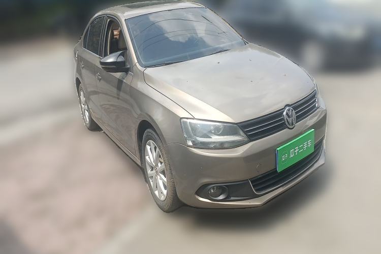Used Volkswagen Sagitar 2012 1.6L Automatic Comfort Edition Front Right 45 Deg