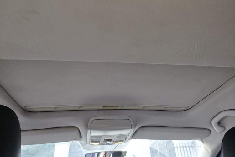 Used Volkswagen Sagitar 2012 1.6L Automatic Comfort Edition Headliner