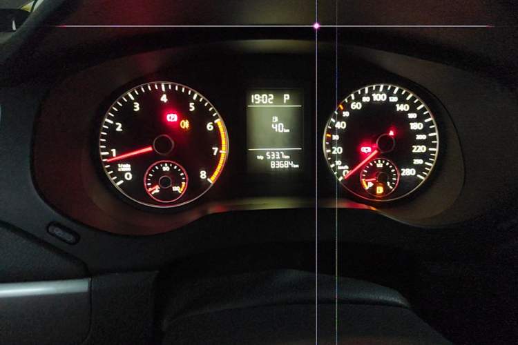 Used Volkswagen Sagitar 2012 1.4TSI Automatic Fashion Edition Instrument Cluster