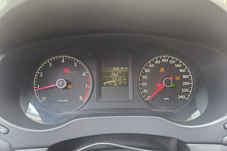 Used Volkswagen Sagitar 2012 1.6L Automatic Fashion Edition Instrument Cluster
