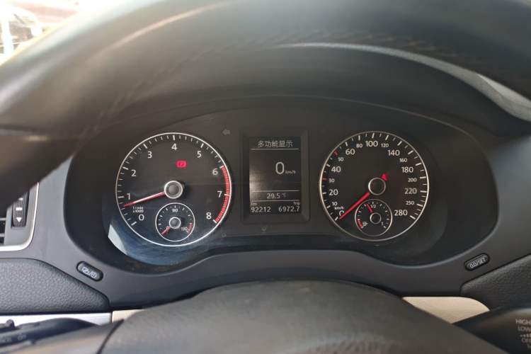 Used Volkswagen Sagitar 2012 1.4TSI Automatic Luxury Edition Instrument Cluster