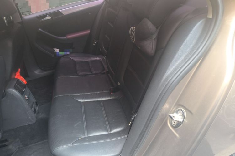 Used Volkswagen Sagitar 2012 1.6L Automatic Fashion Edition Left Rear Seat