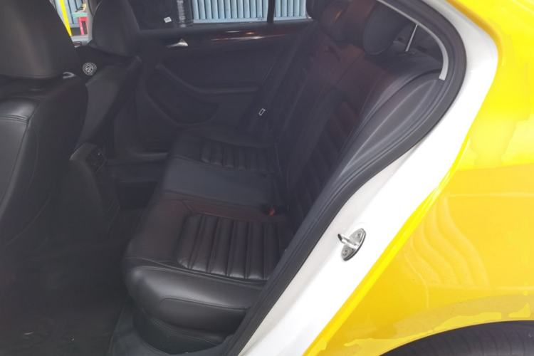 Used Volkswagen Sagitar 2012 1.4TSI Automatic Flagship Edition Left Rear Seat