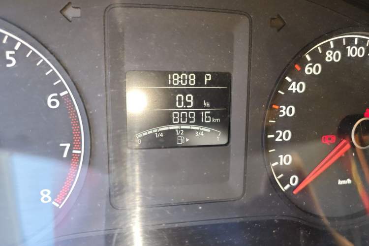 Used Volkswagen Sagitar 2012 1.6L Automatic Comfort Edition Odometer Close Up