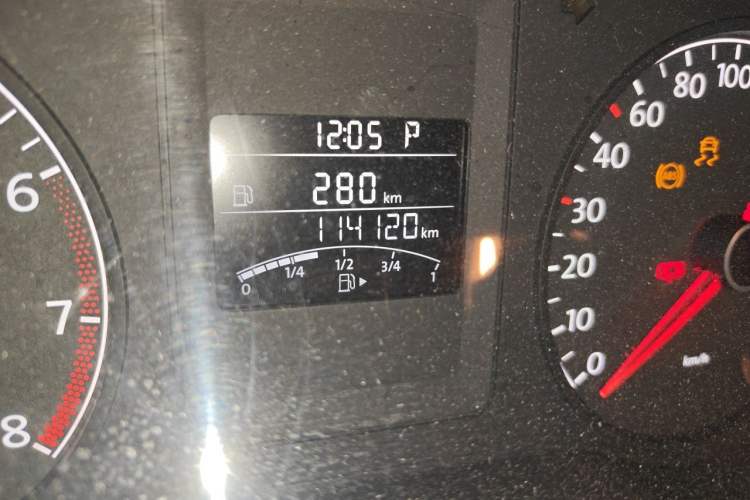 Used Volkswagen Sagitar 2012 1.6L Automatic Comfort Edition Odometer Close Up