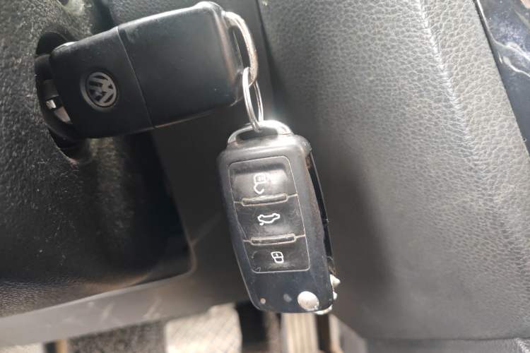Used Volkswagen Sagitar 2012 1.4TSI Automatic Fashion Edition Vehicle Key
