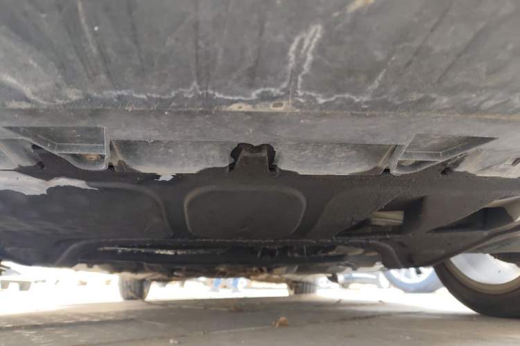 Used Volkswagen Sagitar 2013 2.0 TSI GLI Chassis Front
