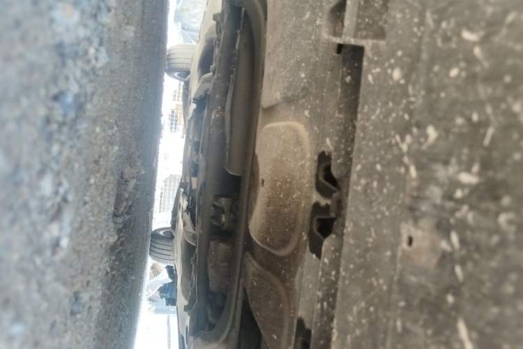 Used Volkswagen Sagitar 2013 2.0 TSI GLI Chassis Front