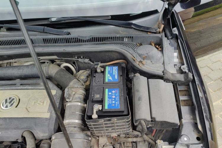 Used Volkswagen Sagitar 2013 2.0 TSI GLI Engine Bay Left