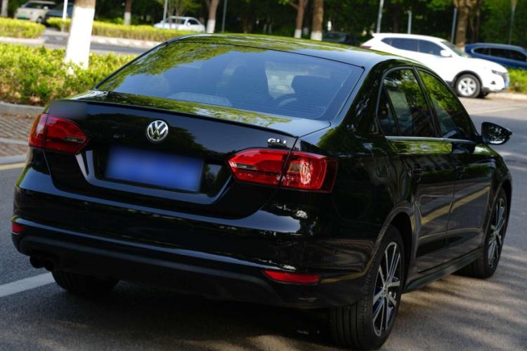 Used Volkswagen Sagitar 2013 2.0 TSI GLI Exterior 1