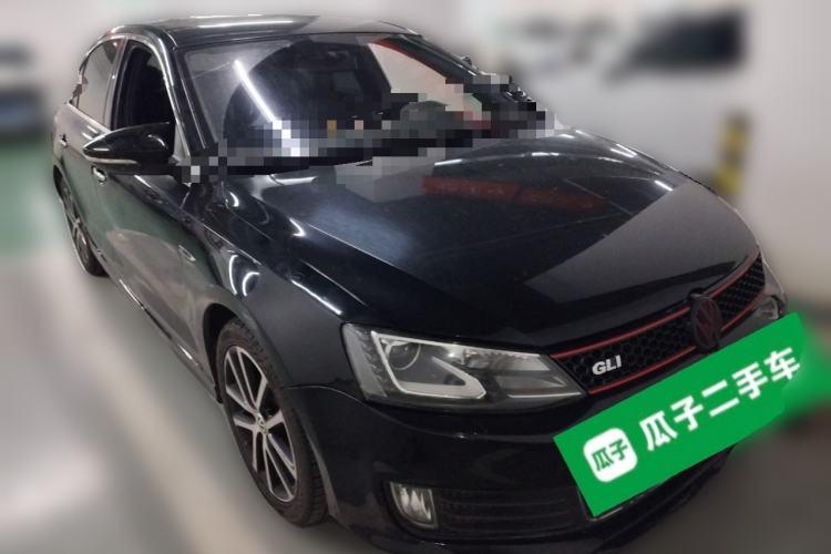 Used Volkswagen Sagitar 2013 2.0 TSI GLI Front Right 45 Deg