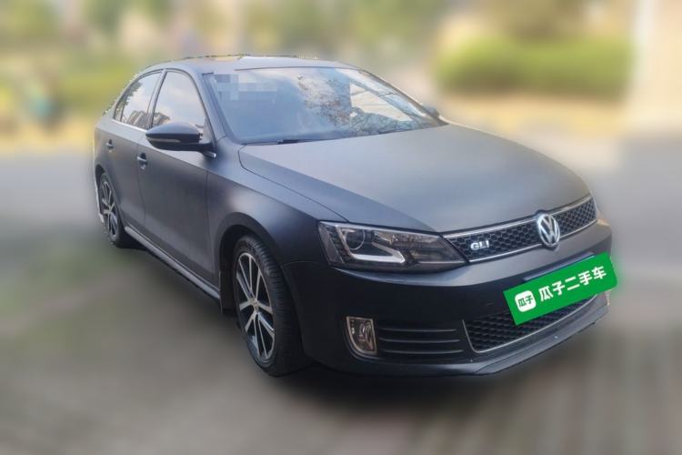 Used Volkswagen Sagitar 2013 2.0 TSI GLI Front Right 45 Deg