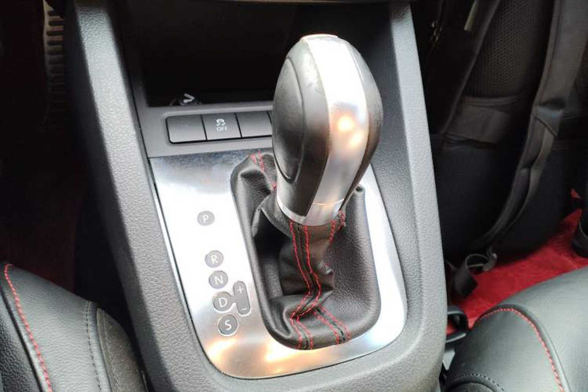Used Volkswagen Sagitar 2013 2.0 TSI GLI Gear Lever