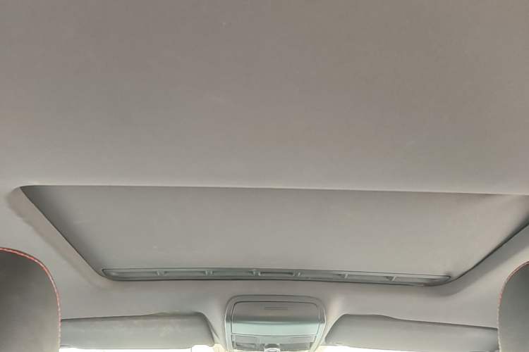 Used Volkswagen Sagitar 2013 2.0 TSI GLI Headliner