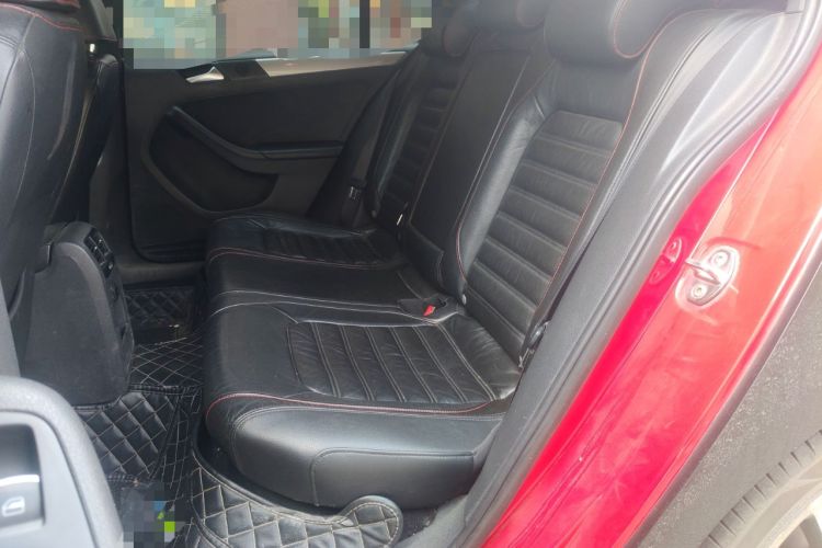 Used Volkswagen Sagitar 2013 2.0 TSI GLI Interior 4
