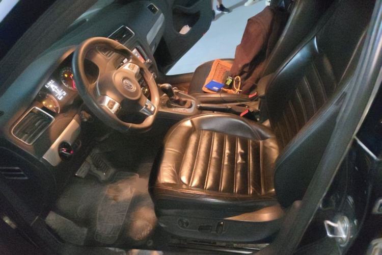 Used Volkswagen Sagitar 2013 2.0 TSI GLI Left Front Seat