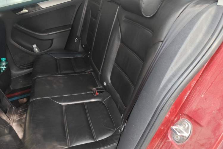 Used Volkswagen Sagitar 2013 1.4 TSI BlueMotion Edition Left Rear Seat