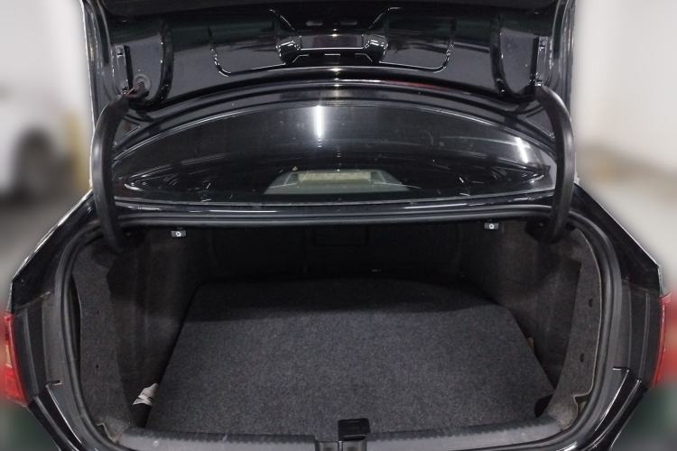 Used Volkswagen Sagitar 2013 2.0 TSI GLI Trunk
