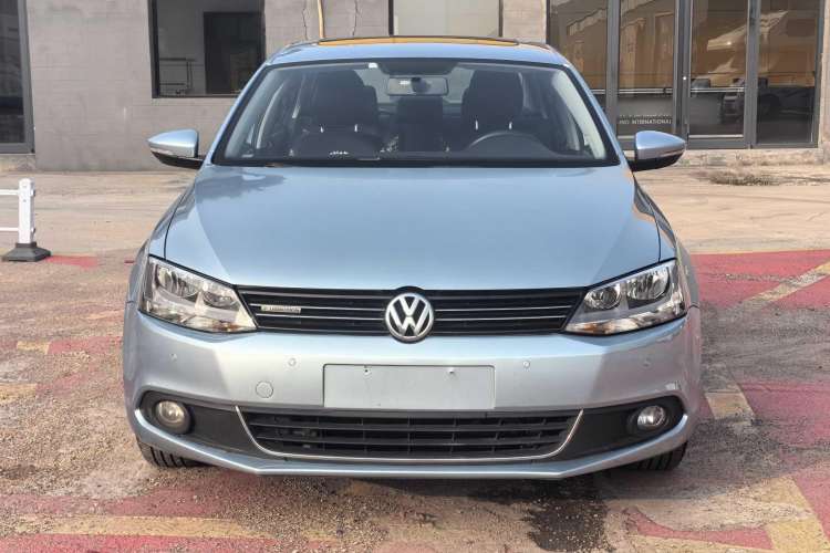 Used Volkswagen Sagitar 2013 1.4 TSI BlueMotion Edition Exterior 1