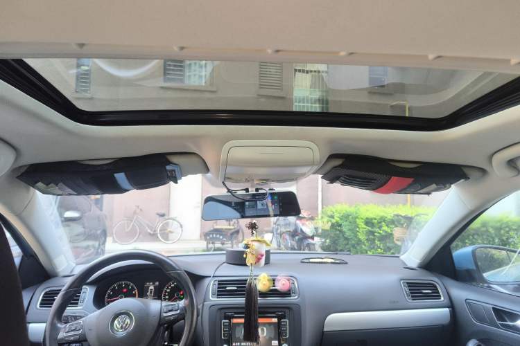 Used Volkswagen Sagitar 2013 1.4 TSI BlueMotion Edition Headliner