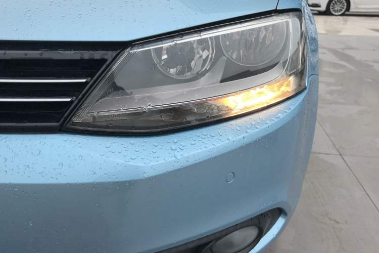 Used Volkswagen Sagitar 2013 1.4 TSI BlueMotion Edition Left Front Headlight
