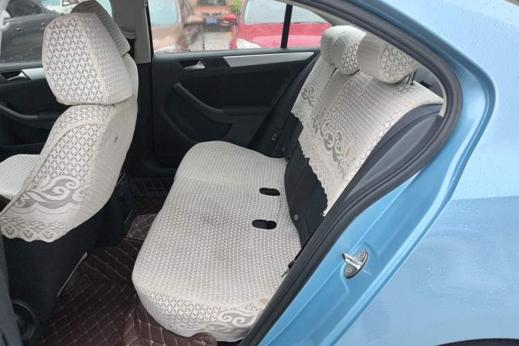 Used Volkswagen Sagitar 2013 1.4 TSI BlueMotion Edition Left Rear Seat