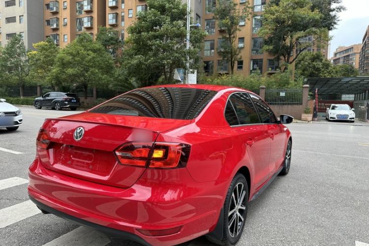 Used Volkswagen Sagitar 2013 2.0 TSI GLI Exterior 5