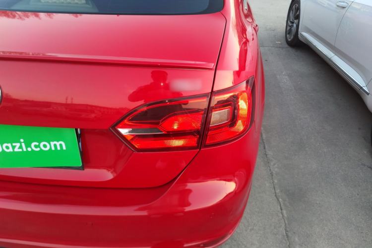 Used Volkswagen Sagitar 2013 2.0 TSI GLI Exterior 6