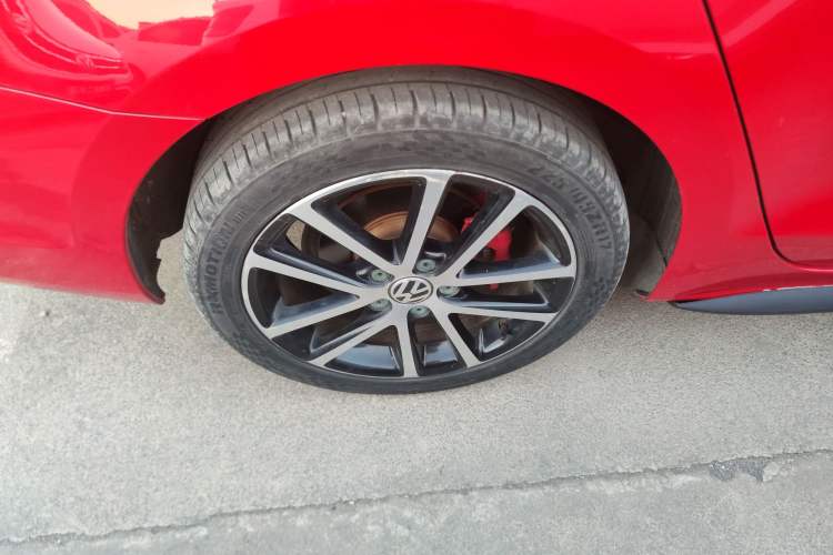 Used Volkswagen Sagitar 2013 2.0 TSI GLI Exterior 8