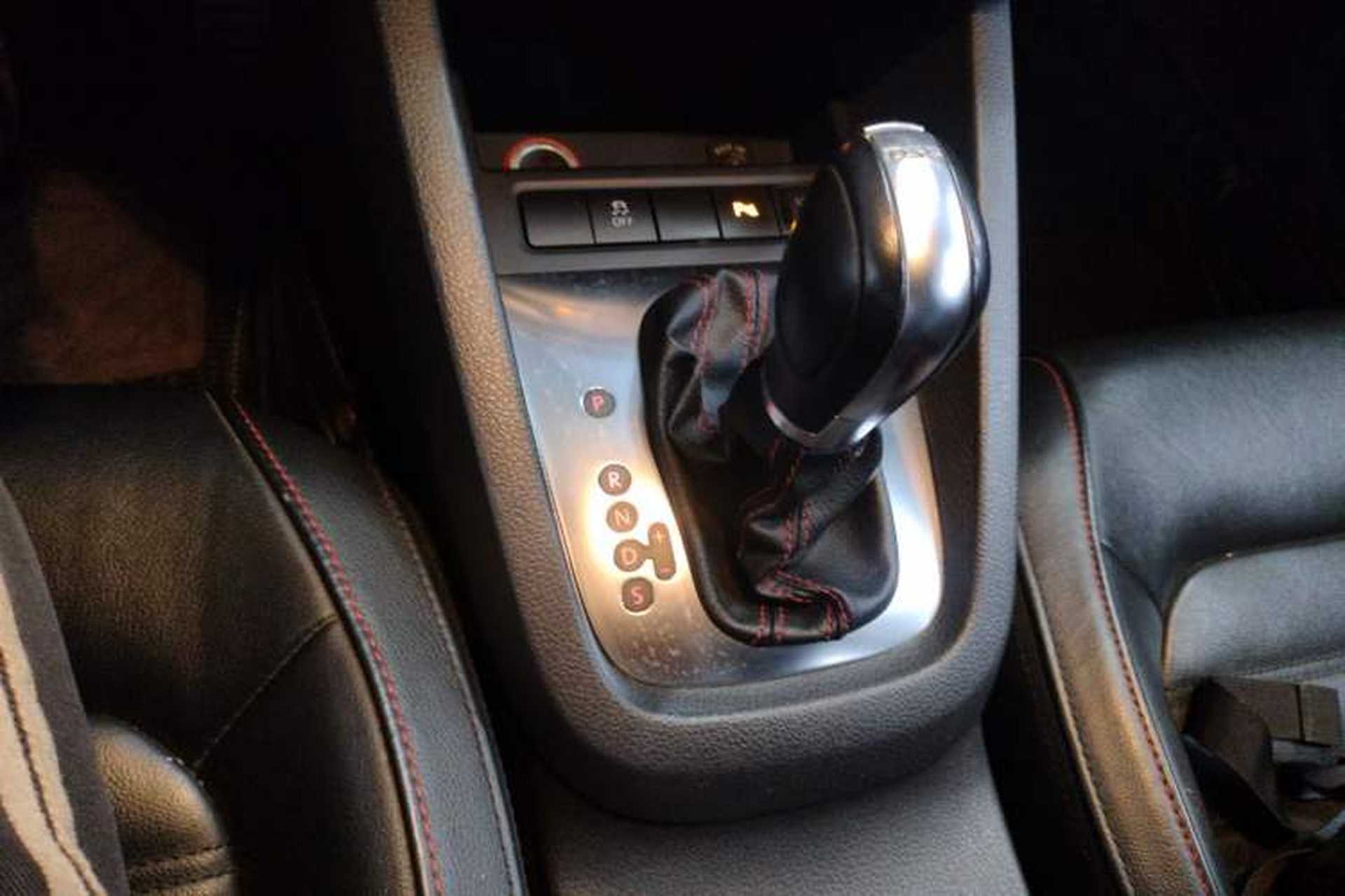 Used Volkswagen Sagitar 2013 2.0 TSI GLI Gear Lever