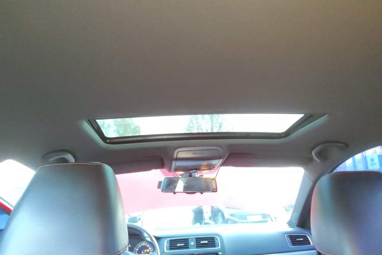 Used Volkswagen Sagitar 2013 2.0 TSI GLI Headliner