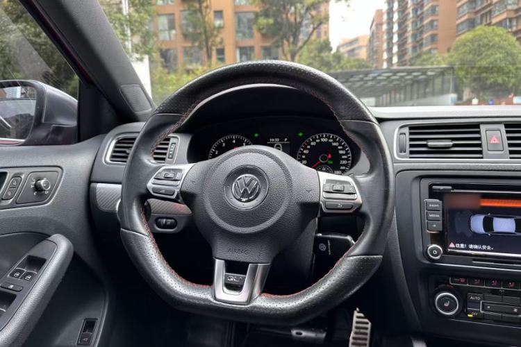 Used Volkswagen Sagitar 2013 2.0 TSI GLI Interior 3