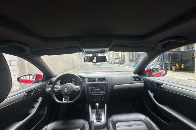 Used Volkswagen Sagitar 2013 2.0 TSI GLI Interior 3