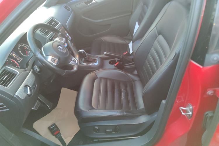 Used Volkswagen Sagitar 2013 2.0 TSI GLI Left Front Seat