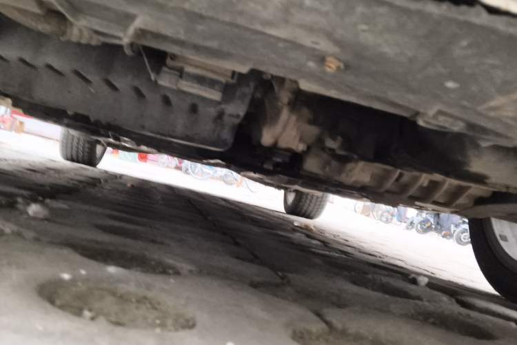 Used Volkswagen Sagitar 2013 2.0 TSI GLI Chassis Front