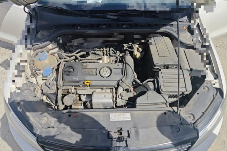 Used Volkswagen Sagitar 2013 1.4 TSI BlueMotion Edition Engine Bay