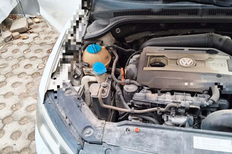 Used Volkswagen Sagitar 2013 2.0 TSI GLI Engine Bay Right