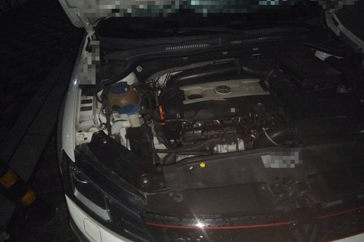Used Volkswagen Sagitar 2013 2.0 TSI GLI Engine Bay Right