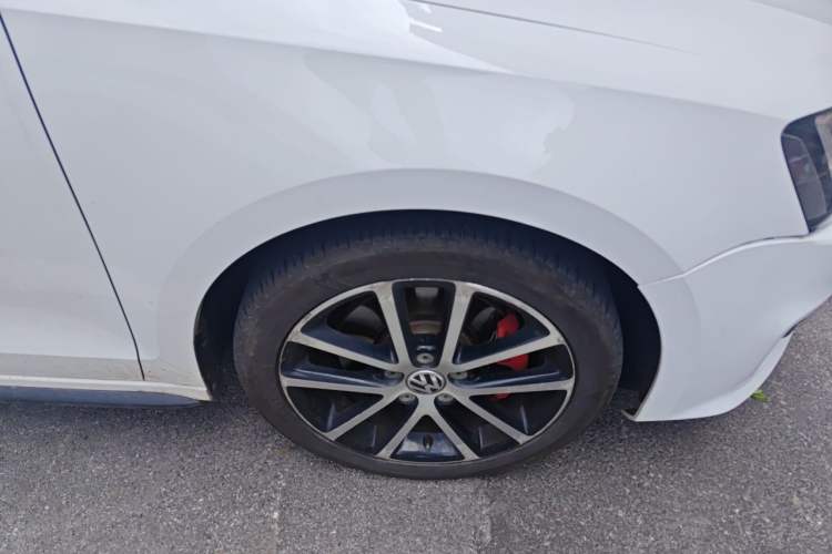 Used Volkswagen Sagitar 2013 2.0 TSI GLI Exterior 1